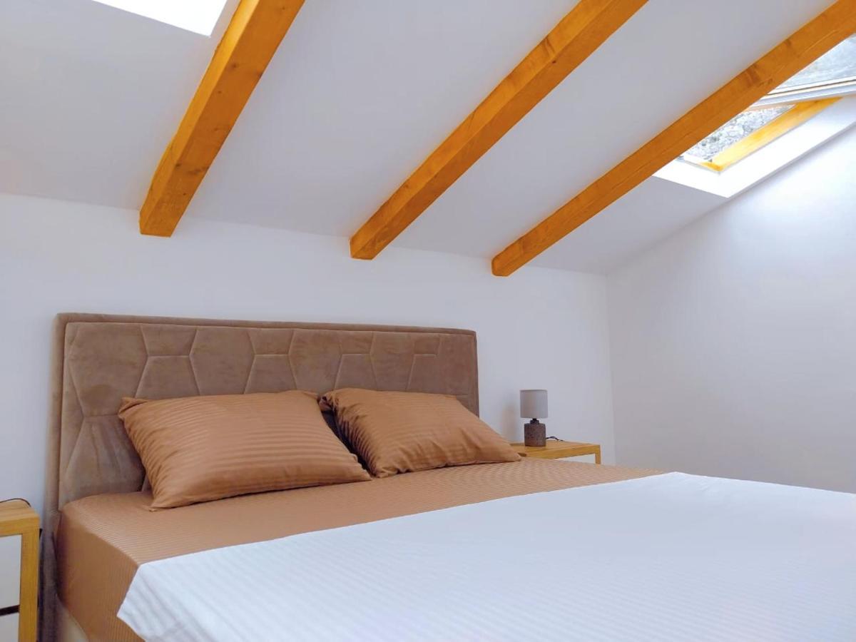 Appartement Dora Kotor